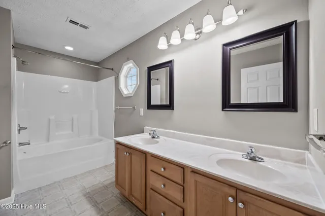 $1,700 | 207 Jasmine Lane, Jacksonville, NC 28546