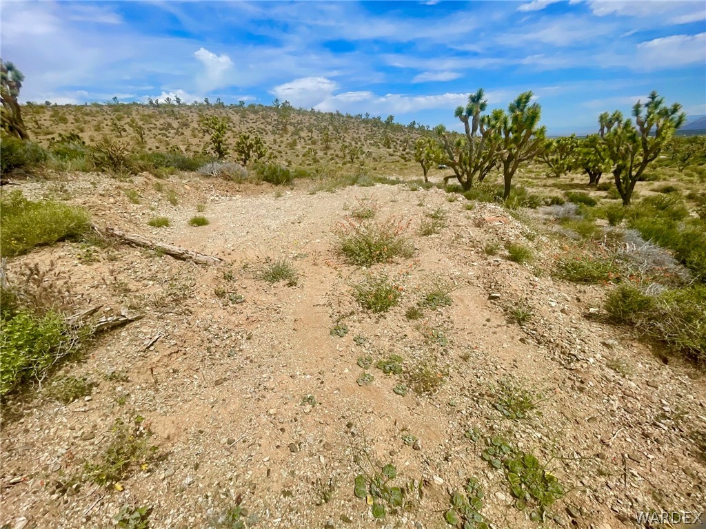 336-05-033 Smith Road Meadview, AZ 86444 - Photo 13 of 36 a view of ocean view with beach