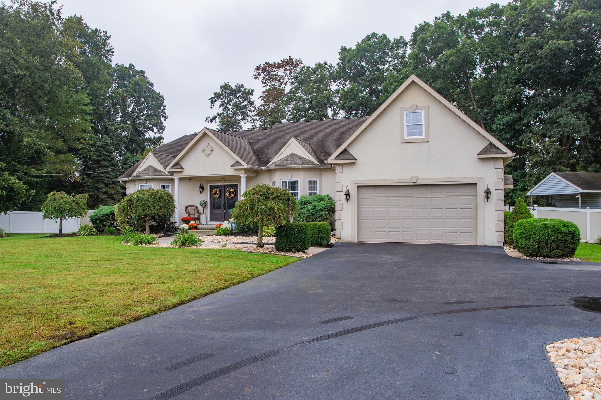 805 Radix Road Williamstown, NJ 08094 - Photo 2 of 58