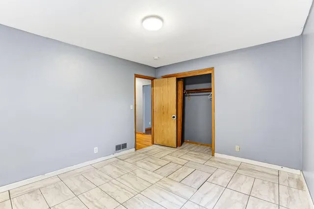 $349,990 | 751 Van Buren Avenue, St. Paul, MN 55104