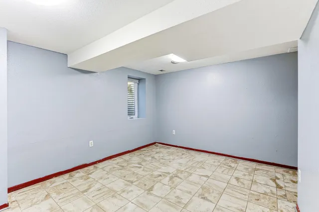 $349,990 | 751 Van Buren Avenue, St. Paul, MN 55104