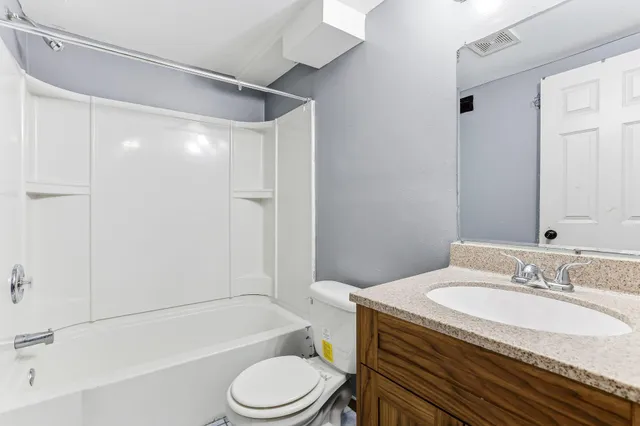 $349,990 | 751 Van Buren Avenue, St. Paul, MN 55104