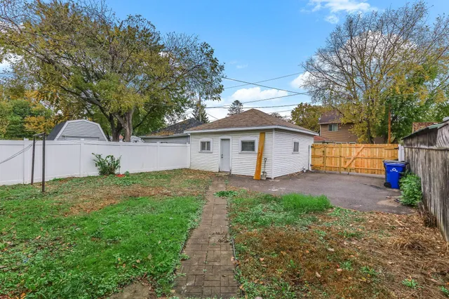 $349,990 | 751 Van Buren Avenue, St. Paul, MN 55104