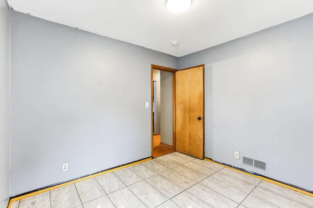 $349,990 | 751 Van Buren Avenue, St. Paul, MN 55104