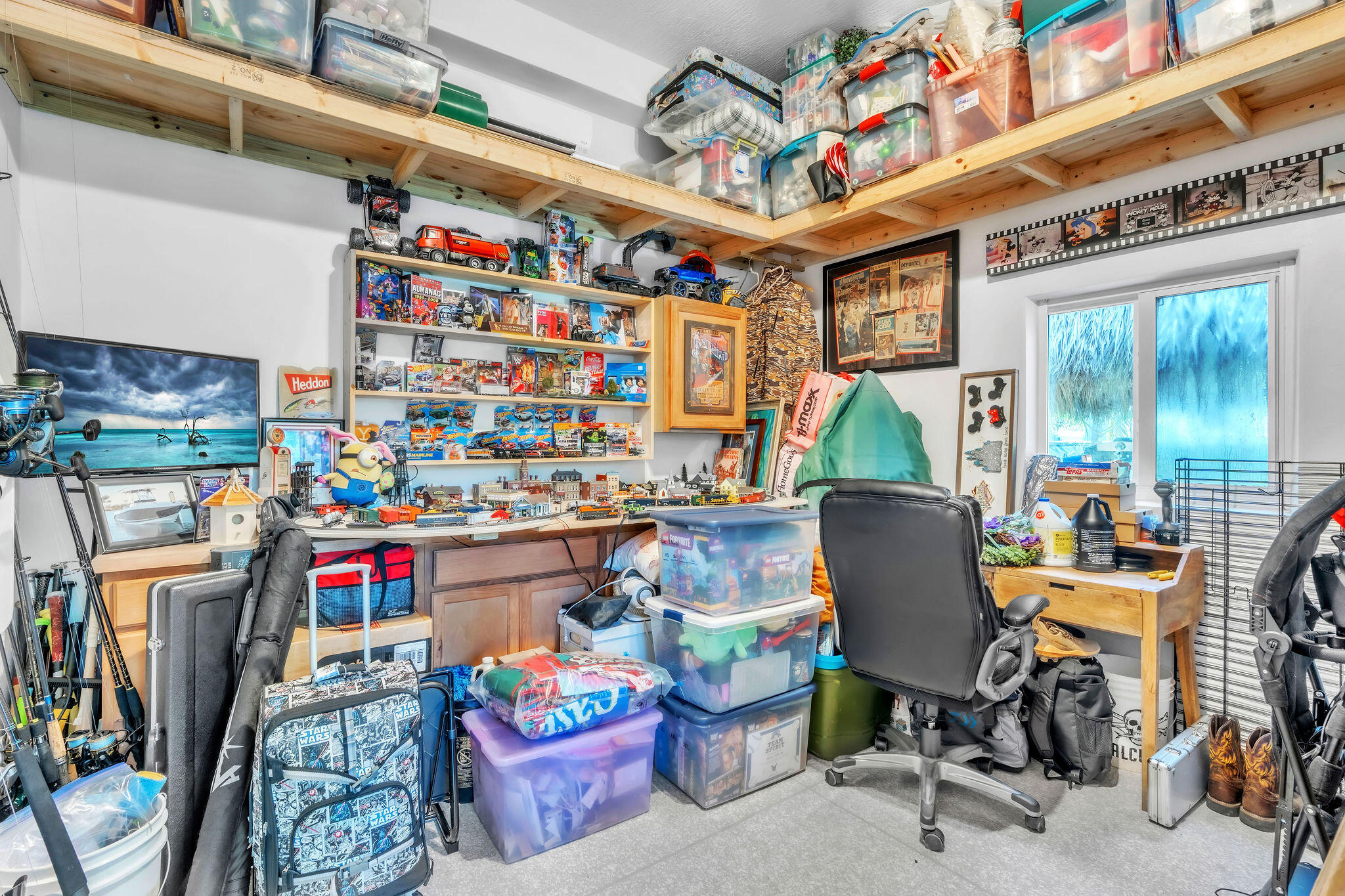 247 Hispanola Road Tavernier, FL 33070 - Photo 30 of 39 a outdoor space with seating