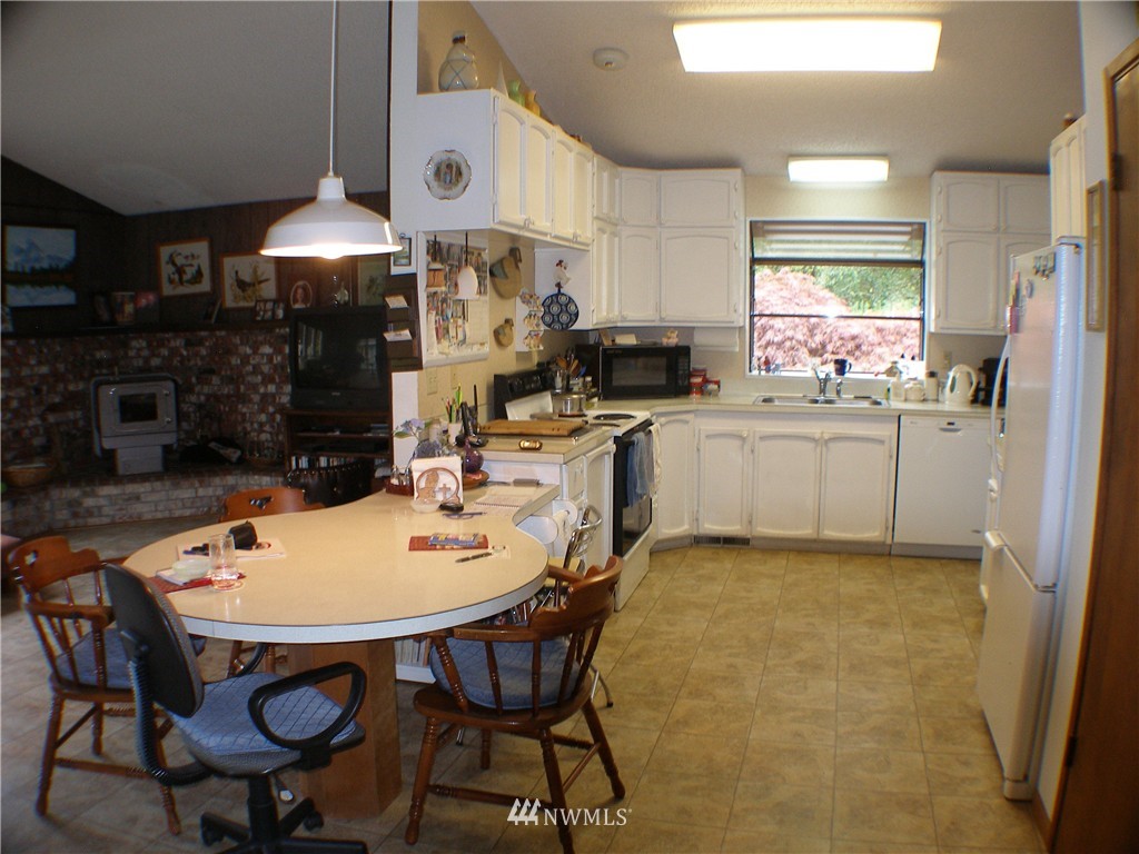 6252 Mission Road Bellingham, WA 98226 - Photo 12 of 20