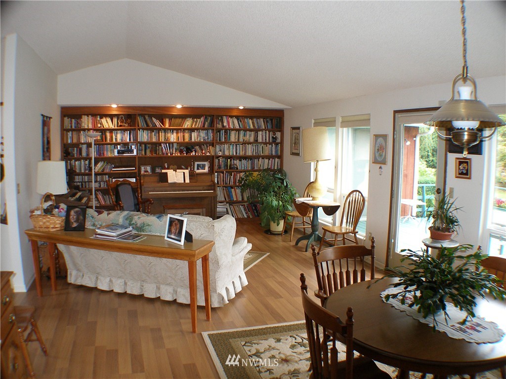 6252 Mission Road Bellingham, WA 98226 - Photo 13 of 20