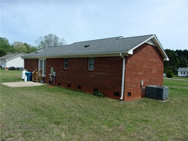 $235,000 | 5749 Yellow Pine Trail, McLeansville, NC 27301