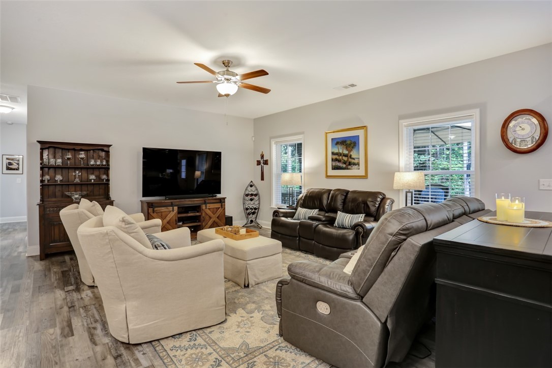 3003 Aqua Vista Rd Union West Union, SC 29696 - Photo 8 of 47 Gallery Image 8