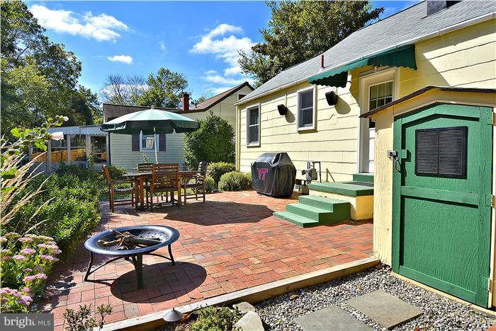 3052 Westfall Place Falls Church, VA 22042 - Photo 18 of 19 Exterior (Rear)