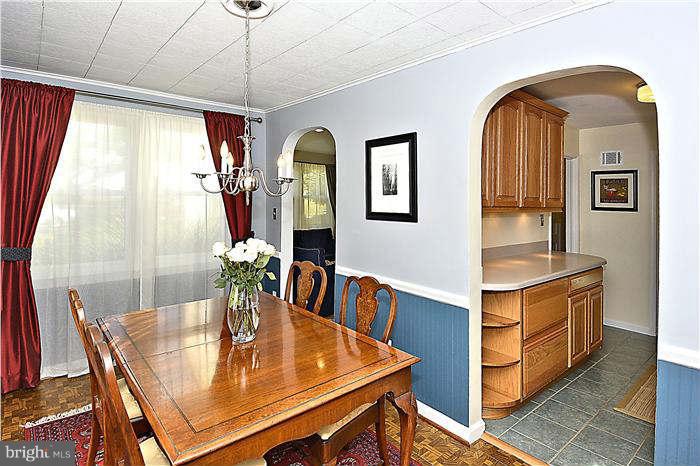 3052 Westfall Place Falls Church, VA 22042 - Photo 9 of 19 Dining Room