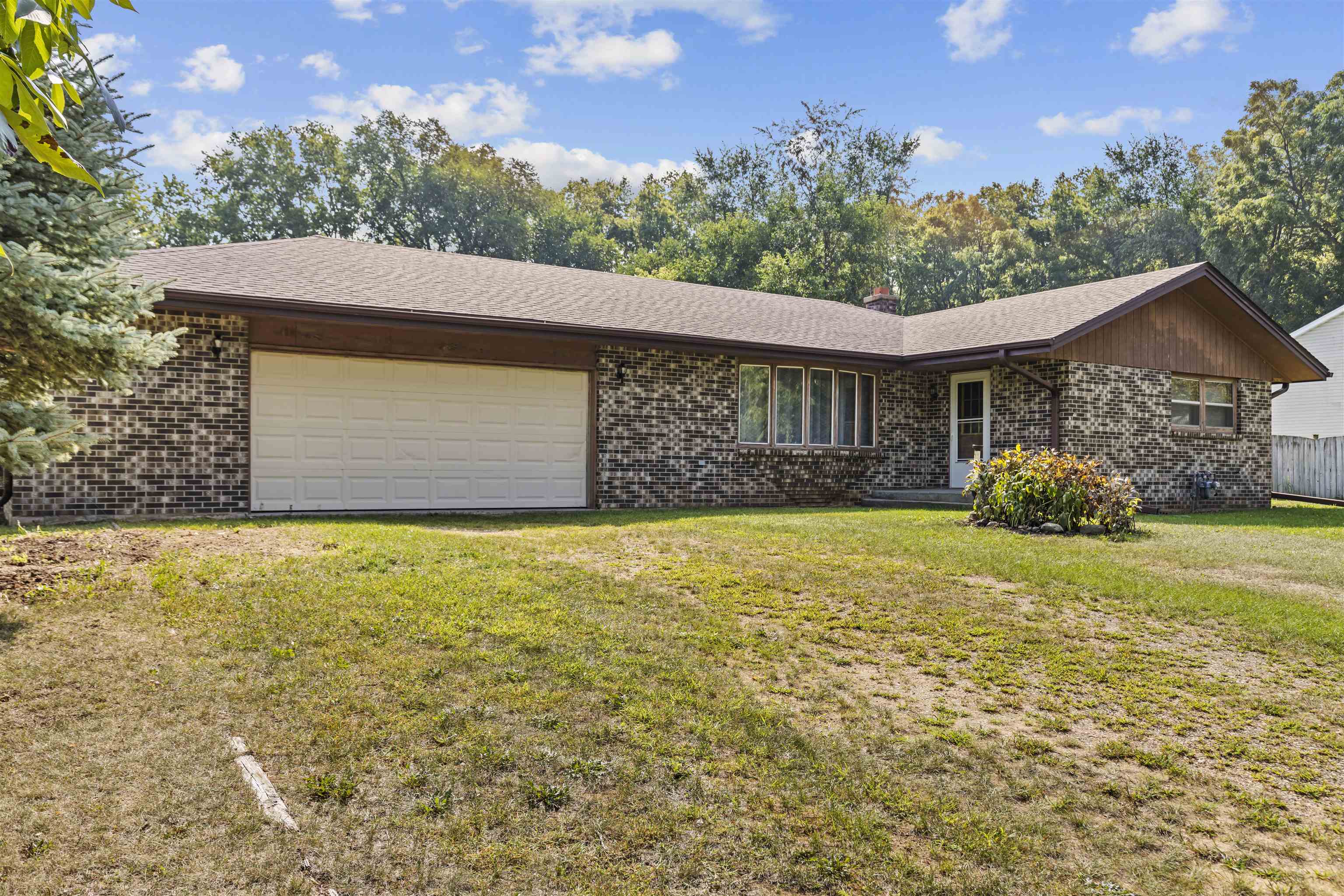 5745 Mc Donald Road Roscoe, IL 61073 - Photo 1 of 40 Gallery Image 1