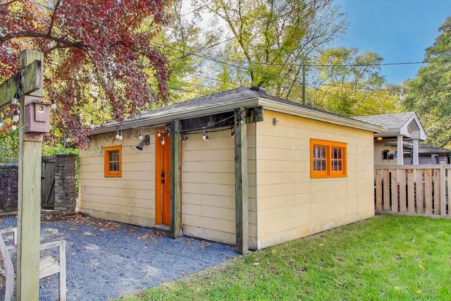 $3,250 | 1020 Harvard Terrace, Evanston, IL 60202