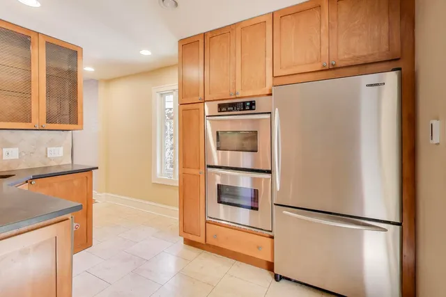 $3,250 | 1020 Harvard Terrace, Evanston, IL 60202