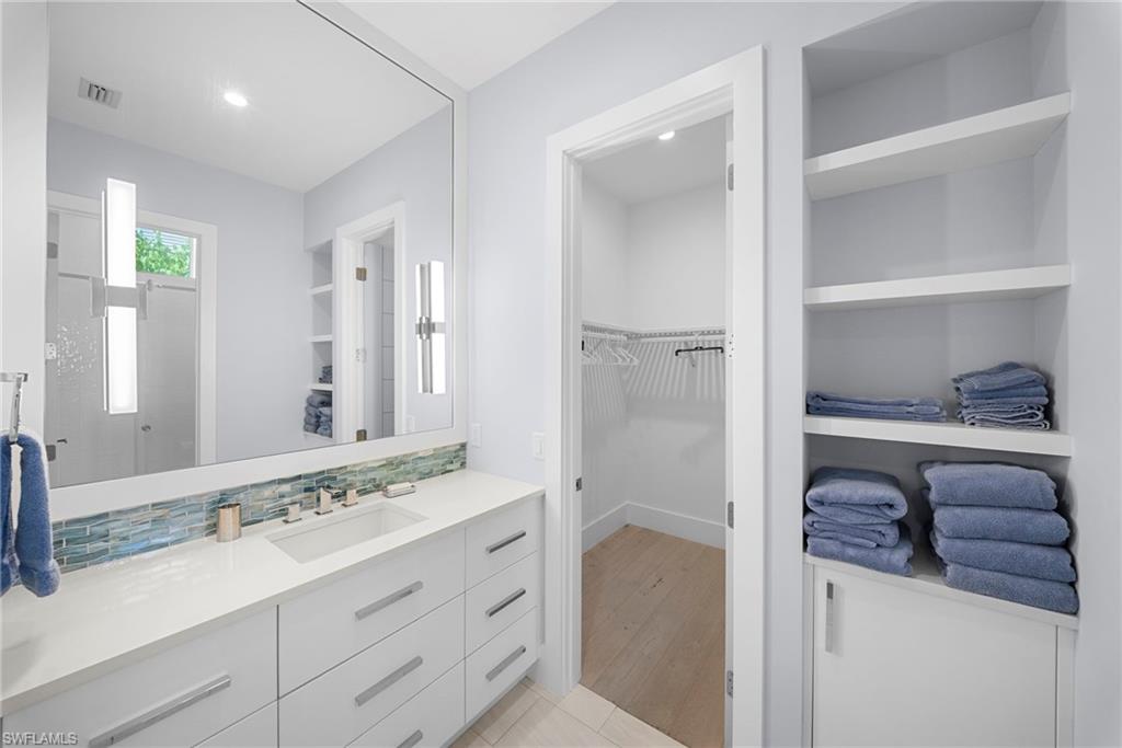 3123 Crayton Road Naples, FL 34103 - Photo 38 of 50 Gallery Image 38