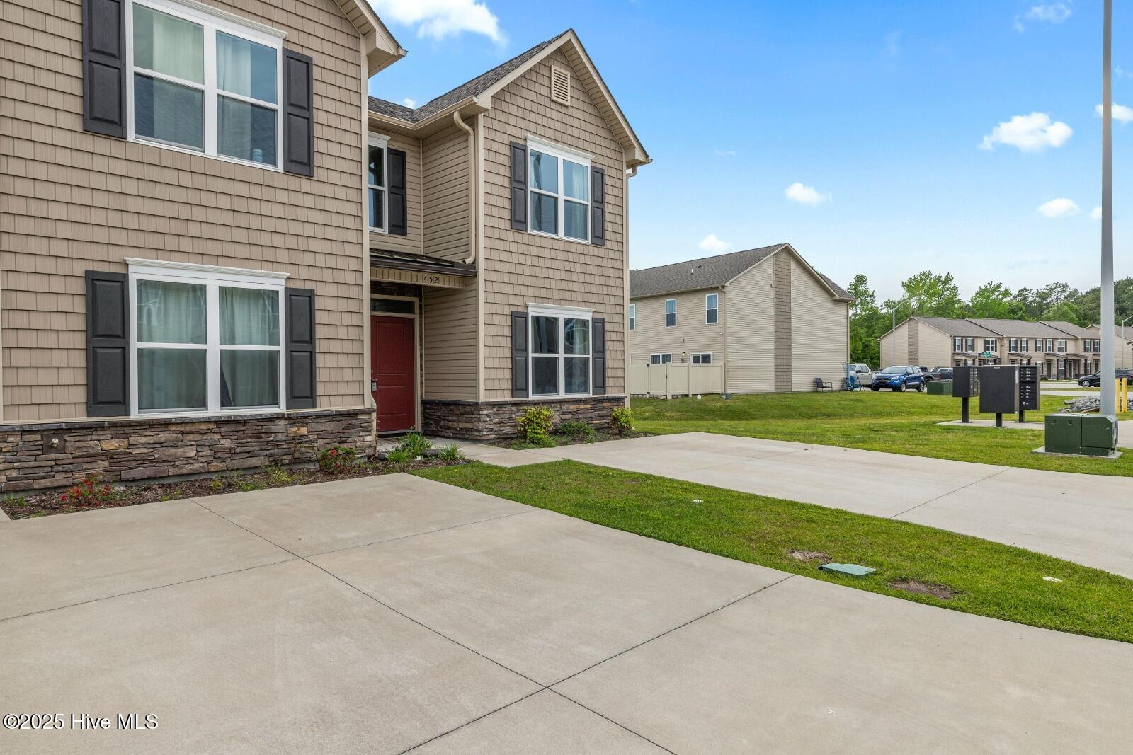 452 Sullivan Loop Road Midway Park, NC 28544 - Photo 2 of 23 1