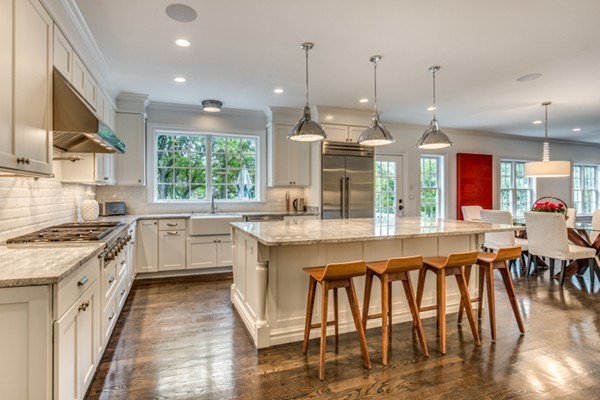 18 Walnut Street Lexington, MA 02421 - Photo 6 of 23