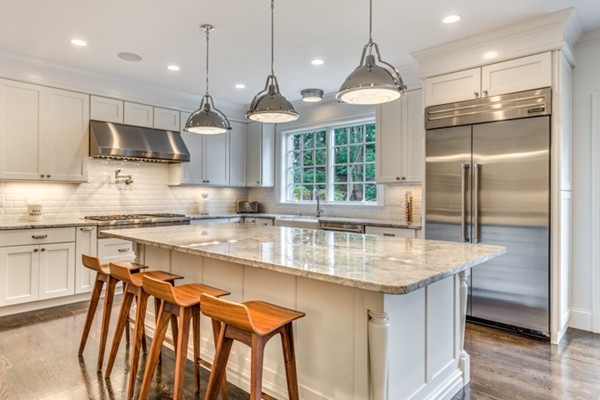 18 Walnut Street Lexington, MA 02421 - Photo 8 of 23