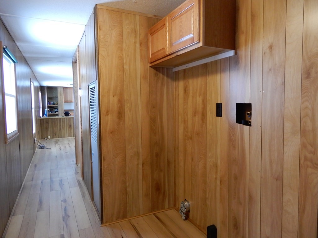 1 Heritage Drive Warren, MA 01585 - Photo 13 of 20 a view of a hallway with wooden floor
