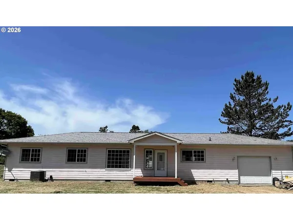 $298,000 | 151 East Date Street, Powers, OR 97466