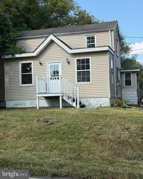 2 Hogback Road Trenton, NJ 08620 - Photo 1 of 12 a view of backyard of house