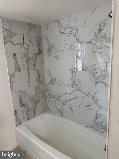 2 Hogback Road Trenton, NJ 08620 - Photo 9 of 12 a bathroom with a bathtub