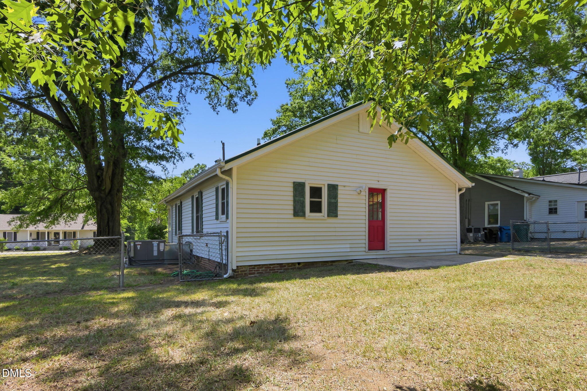 1911 Watson Road Durham, NC 27704 - Photo 24 of 29