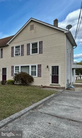 $1,500 | 537 North 3rd Street, Hammonton, NJ 08037