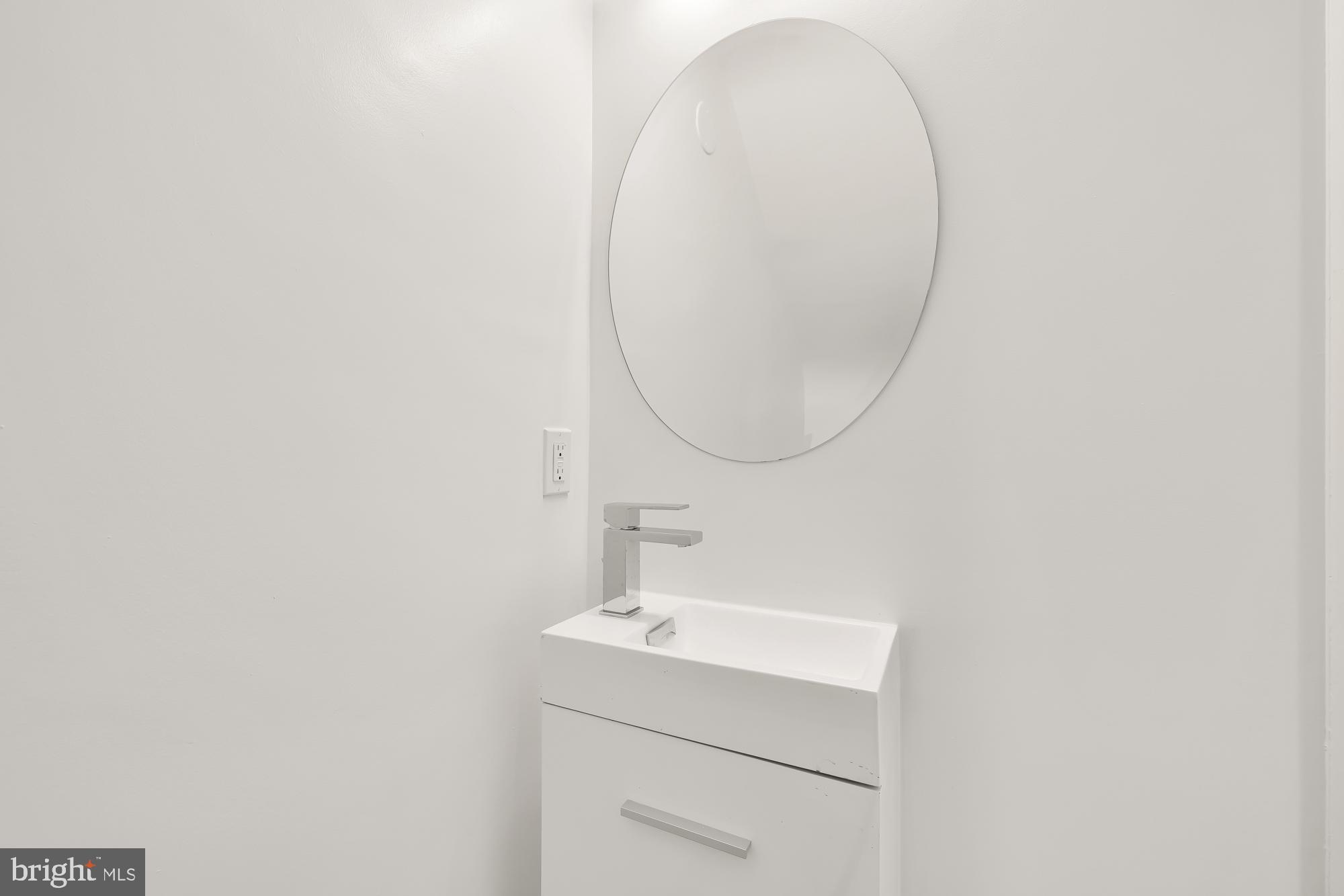 541 4th Street Southeast Washington, DC 20003 - Photo 12 of 33 Gallery Image 12