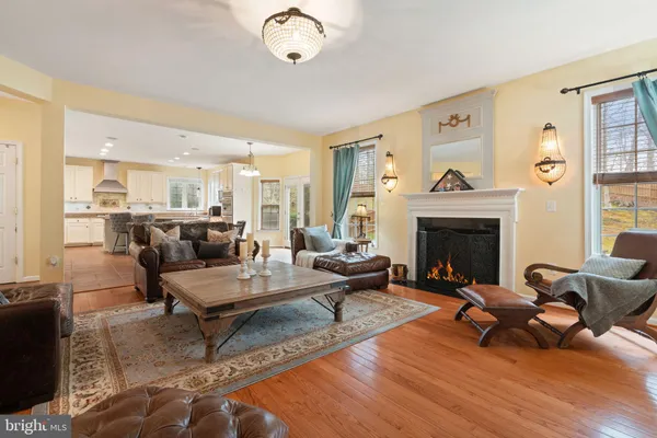 $799,999 | 3679 Expedition Drive, Triangle, VA 22172