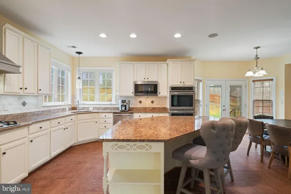 $799,999 | 3679 Expedition Drive, Triangle, VA 22172