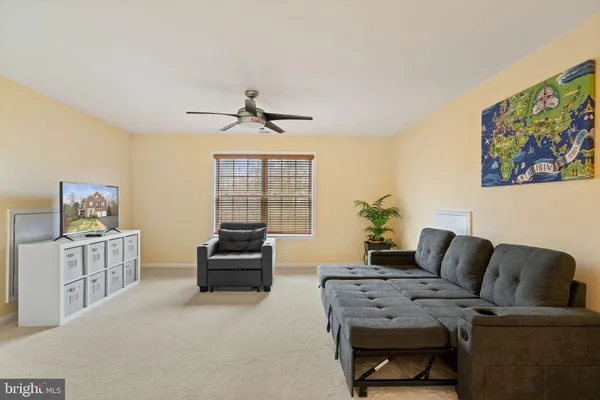 $799,999 | 3679 Expedition Drive, Triangle, VA 22172