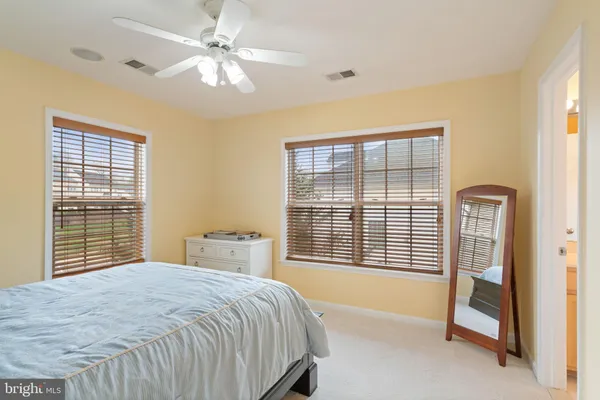 $799,999 | 3679 Expedition Drive, Triangle, VA 22172