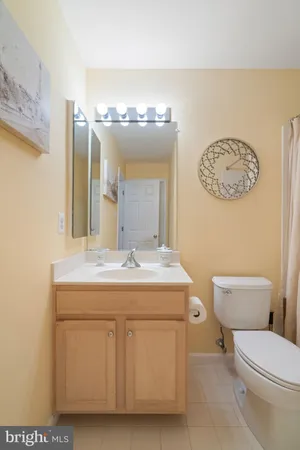 $799,999 | 3679 Expedition Drive, Triangle, VA 22172