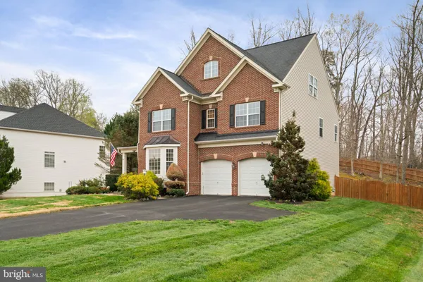 $799,999 | 3679 Expedition Drive, Triangle, VA 22172