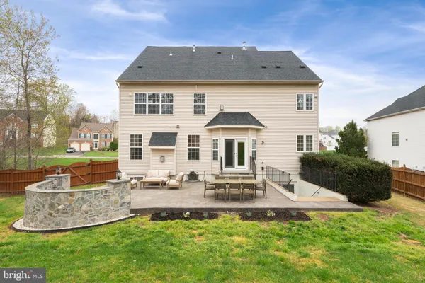 $799,999 | 3679 Expedition Drive, Triangle, VA 22172