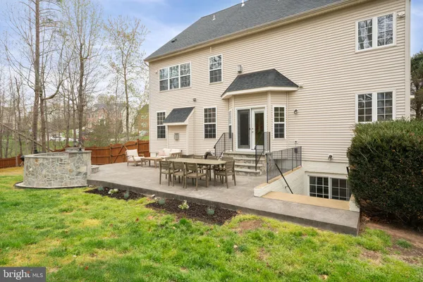 $799,999 | 3679 Expedition Drive, Triangle, VA 22172