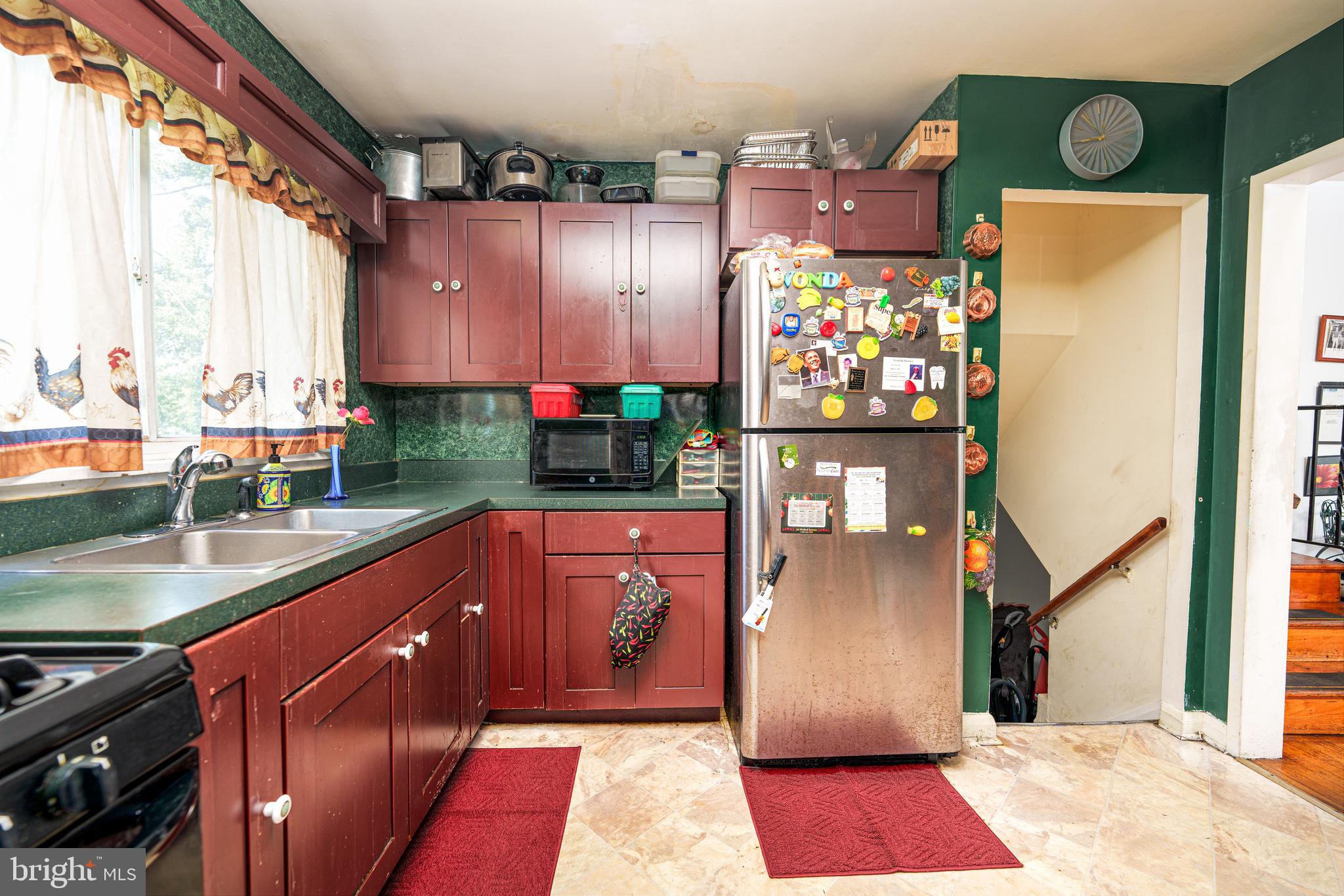 915 Sedgley Road Catonsville, MD 21228 - Photo 19 of 24