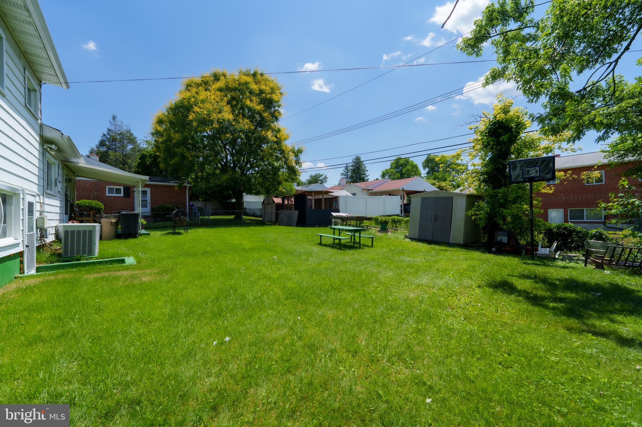 915 Sedgley Road Catonsville, MD 21228 - Photo 4 of 24