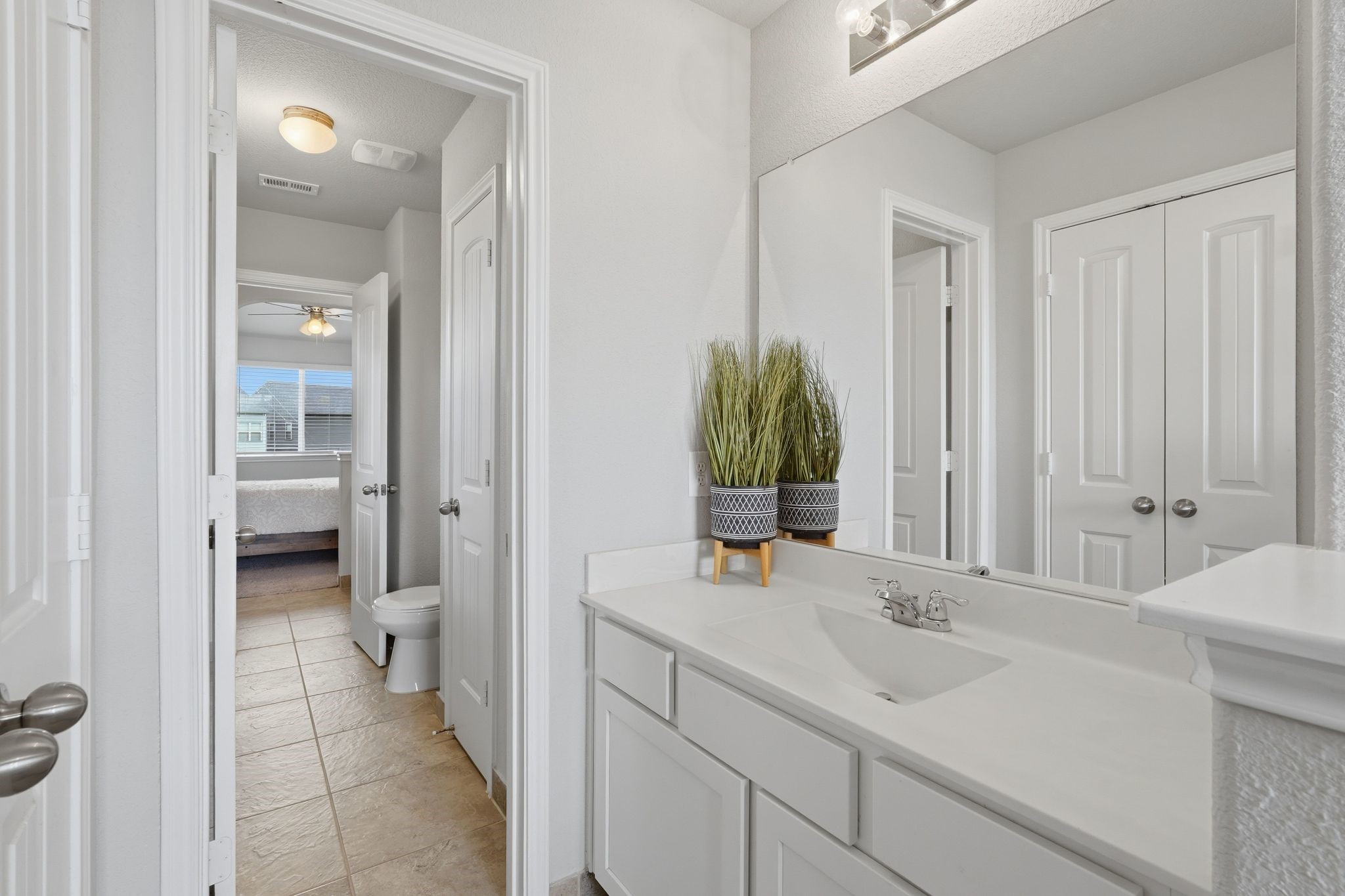 7522 Windsor View Drive Spring, TX 77379 - Photo 37 of 49 Bright bathroom with a clean layout and fresh, timeless finishes.
