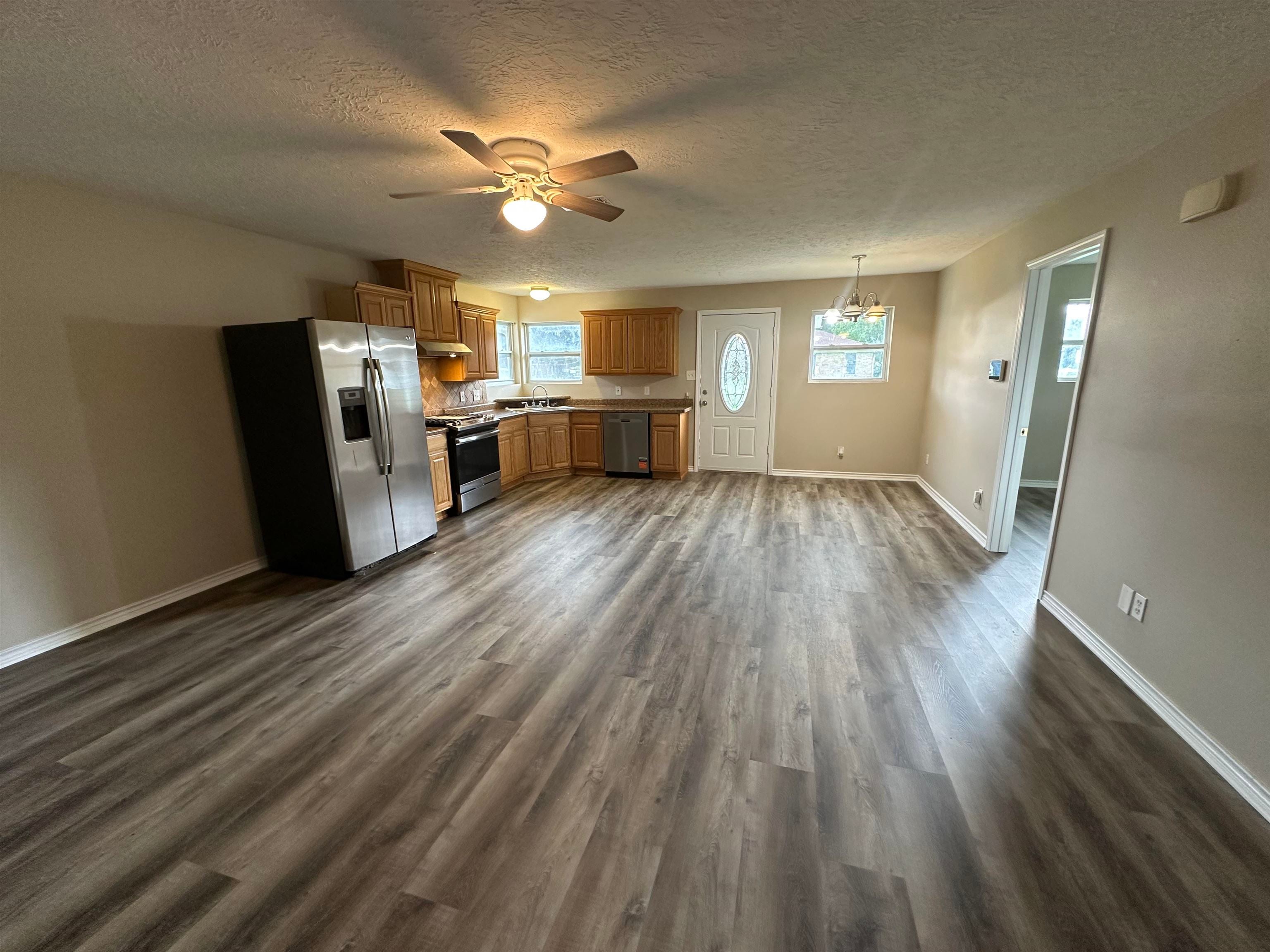 495 Rachal Avenue Bridge City, TX 77611 - Photo 11 of 21 Gallery Image 11