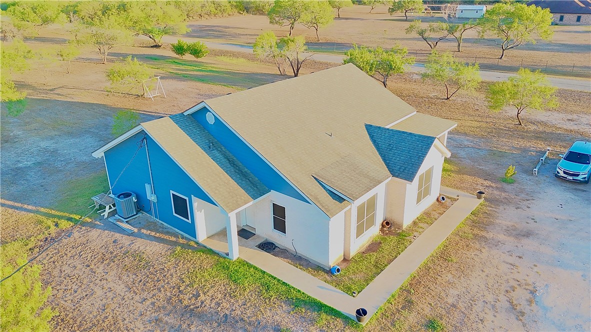 570 County Road 137 Alice, TX 78332 - Photo 4 of 30 a view of an house with outdoor space