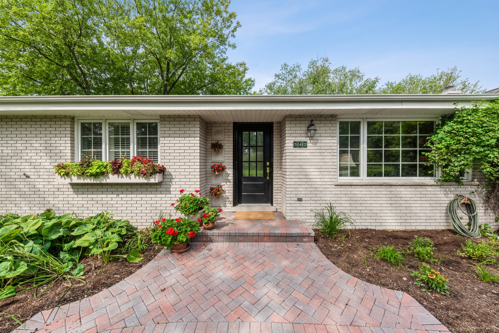 342 Windsor Lane Inverness, IL 60010 - Photo 2 of 19