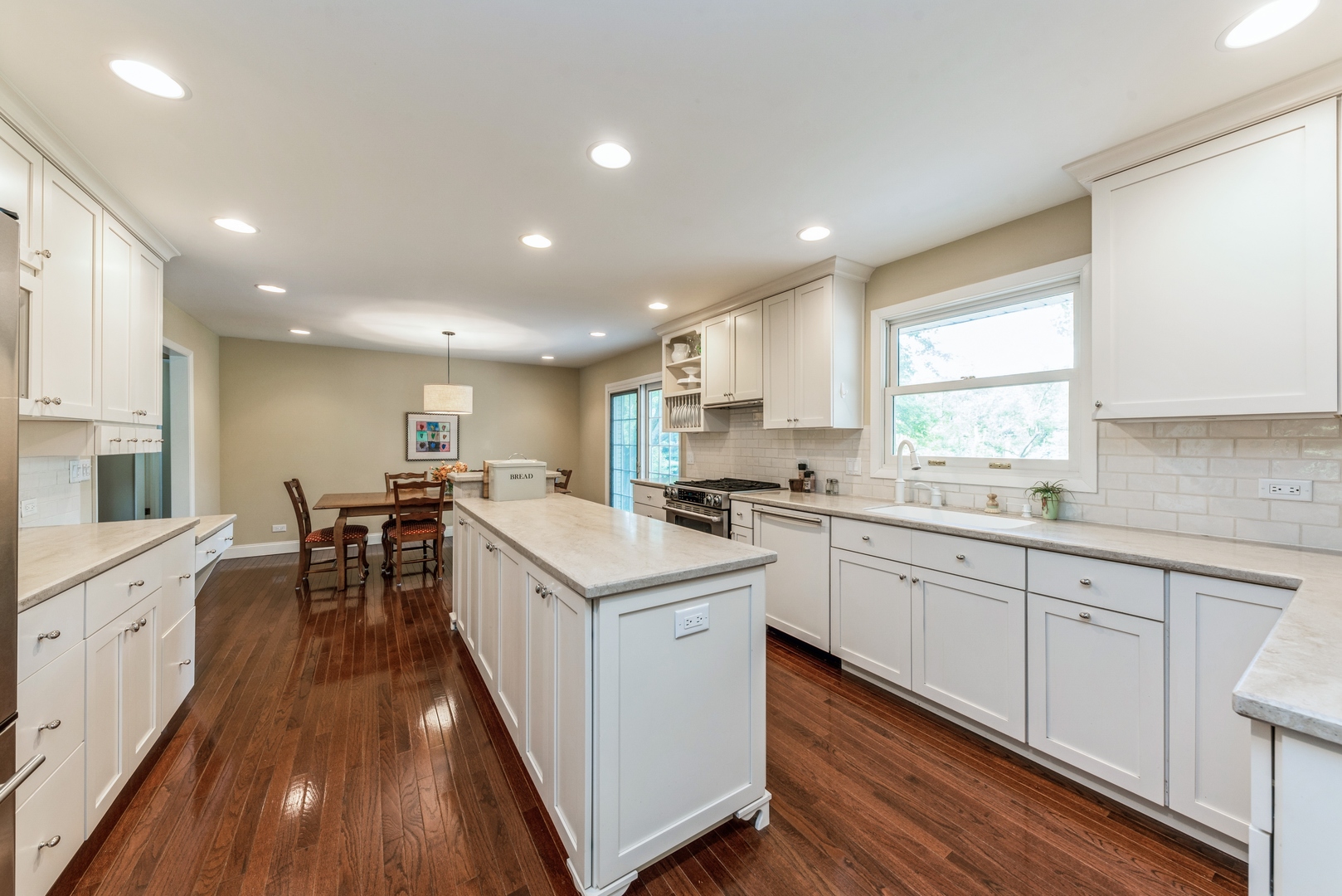 342 Windsor Lane Inverness, IL 60010 - Photo 6 of 19