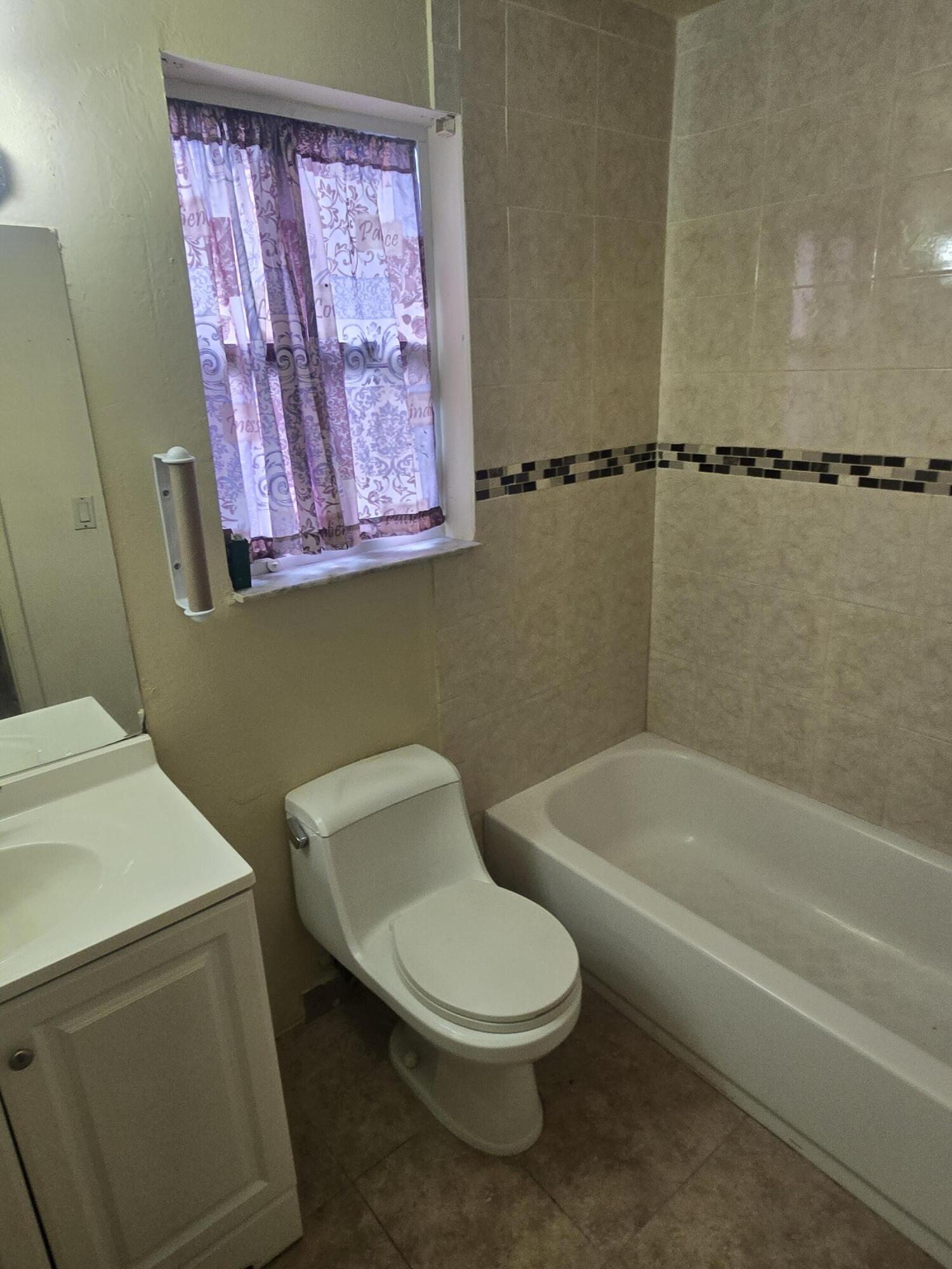4941 Marbella Road North West Palm Beach, FL 33417 - Photo 11 of 18 pic6