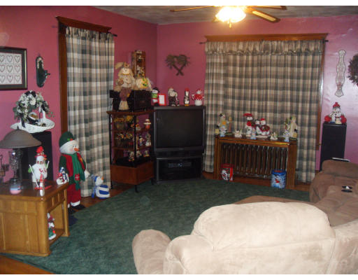 507 Springfield Street Chicopee, MA 01013 - Photo 9 of 15