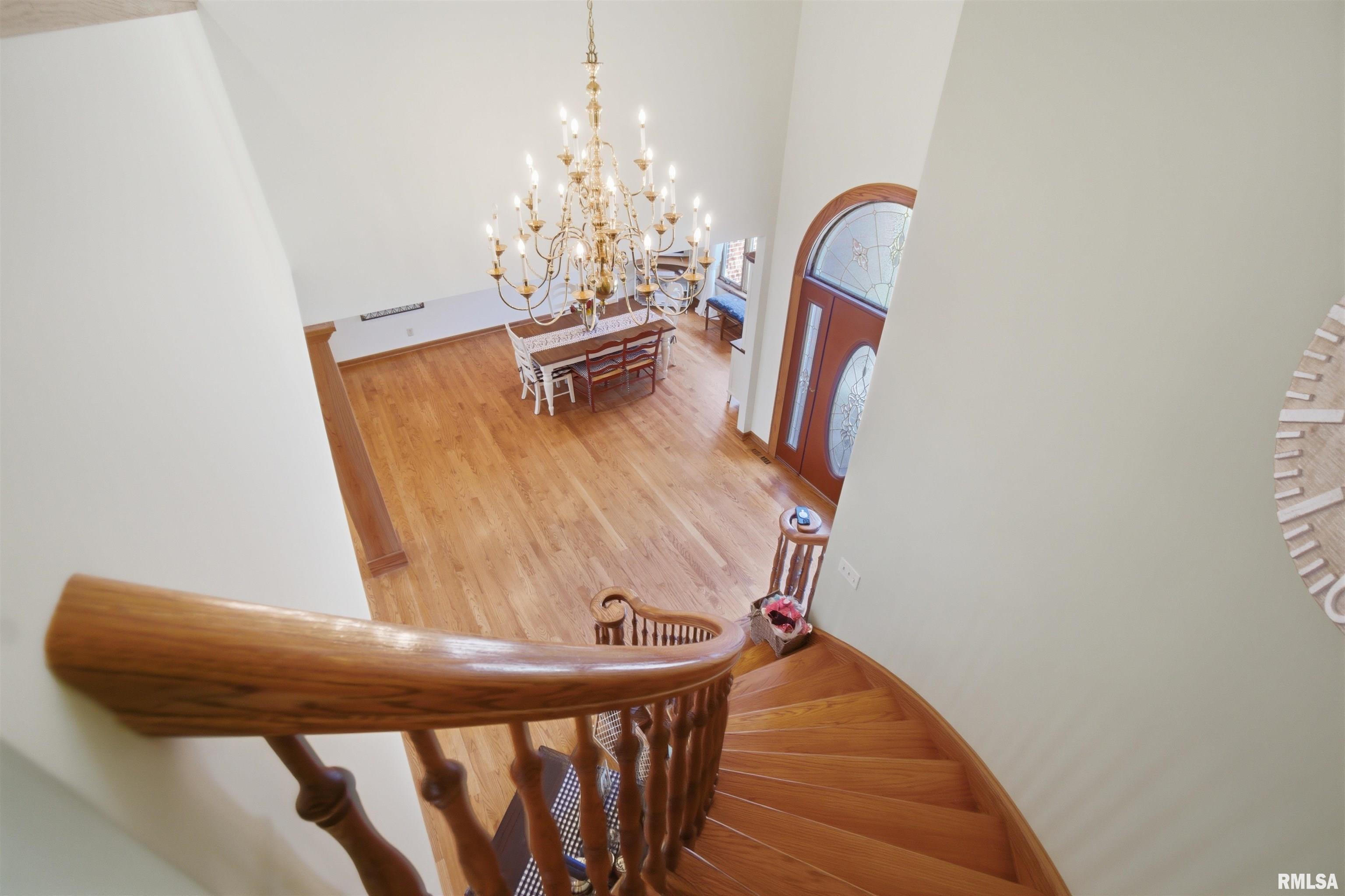 1714 Oak Ridge Washington, IL 61571 - Photo 9 of 81 Gallery Image 9