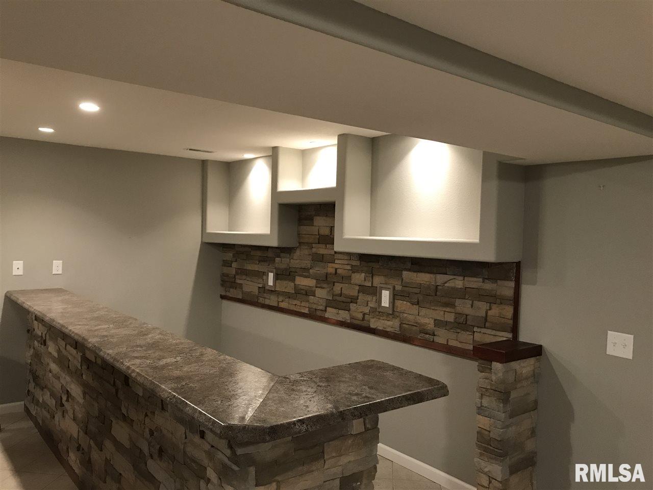 1301 Mitchell Street Washington, IL 61571 - Photo 10 of 12 Gallery Image 10
