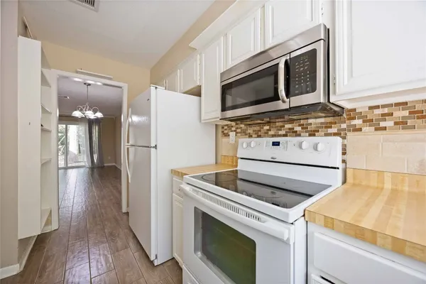 $1,800 | 2325 West Settler's Way, The Woodlands, TX 77380