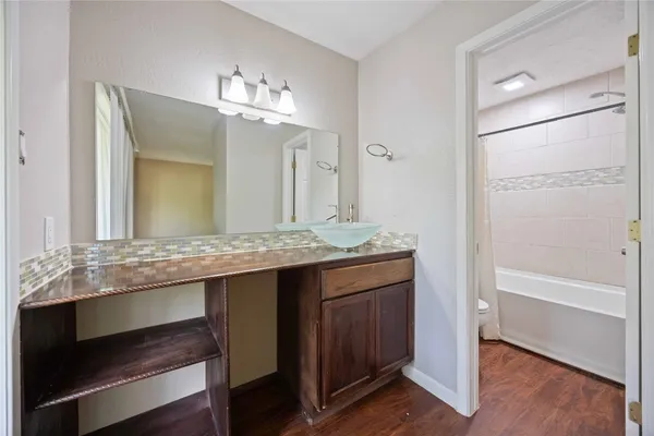 $1,800 | 2325 West Settler's Way, The Woodlands, TX 77380